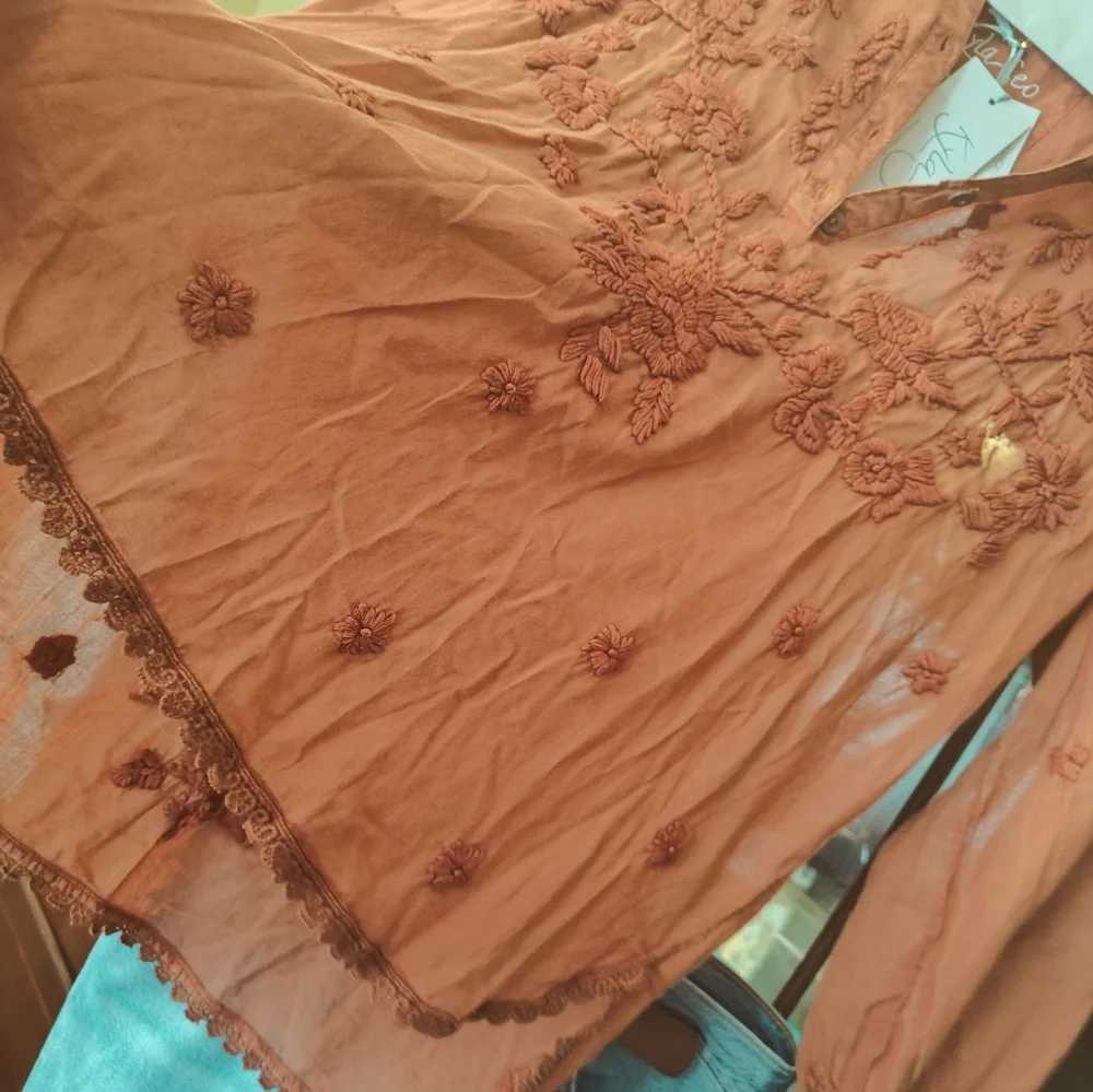 SOLD ..Burnt orange top nwt - Picture 5 of 8